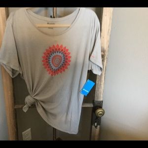 COLUMBIA T-SHIRT